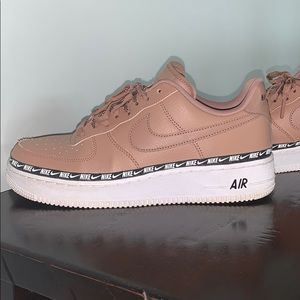 Nike Air Force 1’s Rose Gold barely worn
